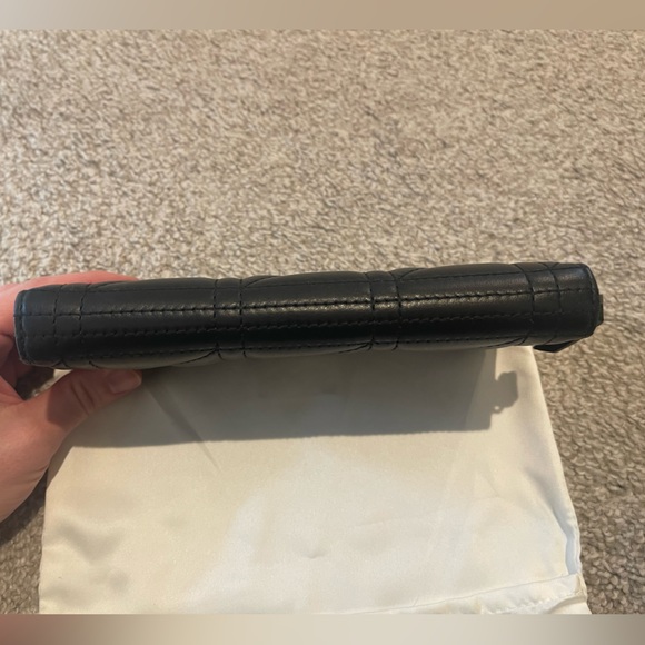 Gucci GG Marmont Matlasse Chevon Pearl Apollo Zip Black Wallet - Picture 4 of 9